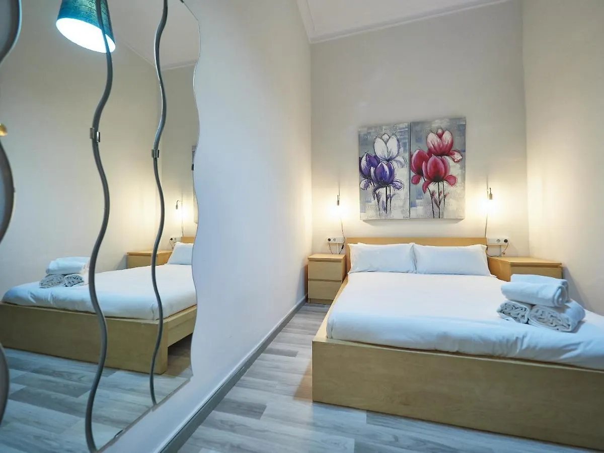 Barcelonaforrent The Living Apartment