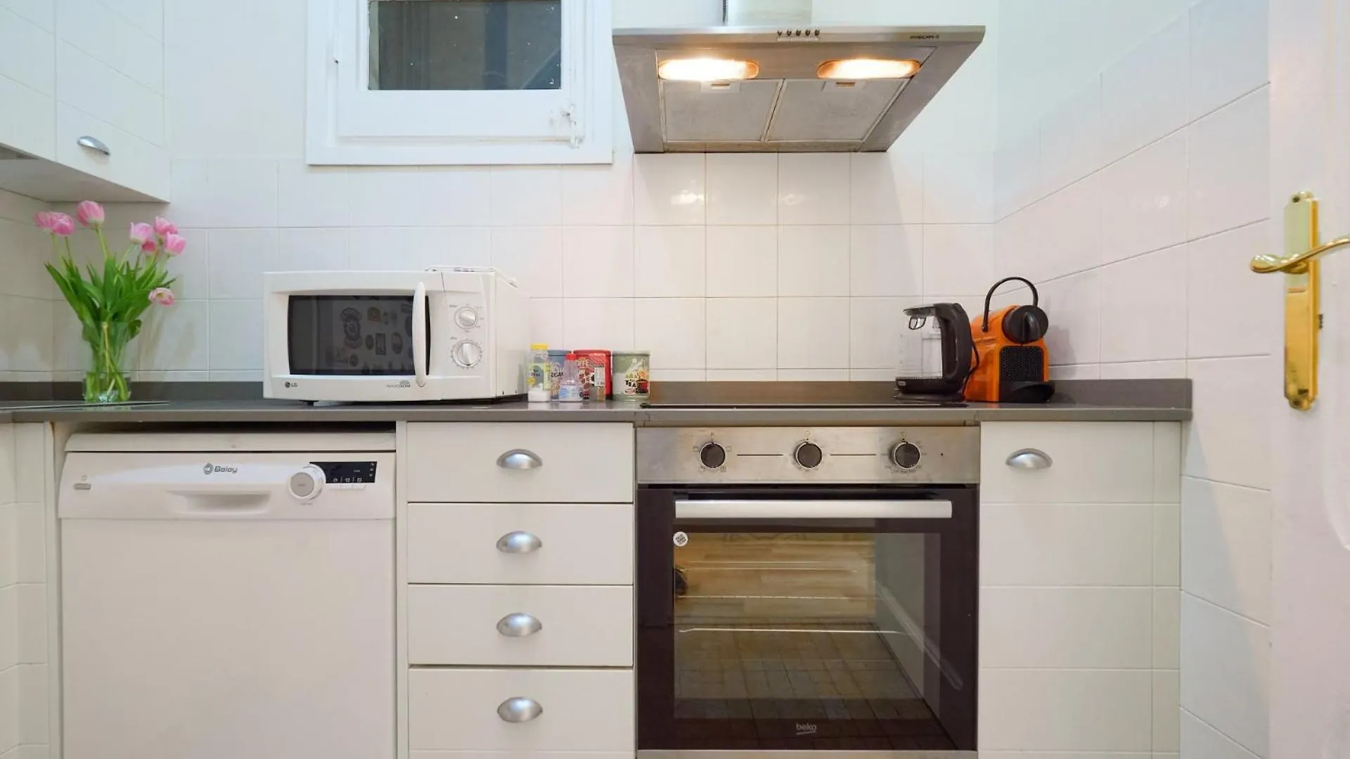 Barcelonaforrent The Living Apartment 0*, Barcelona